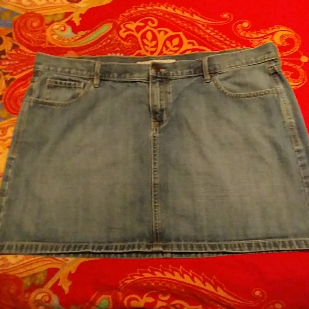 Old Navy denim mini skirt